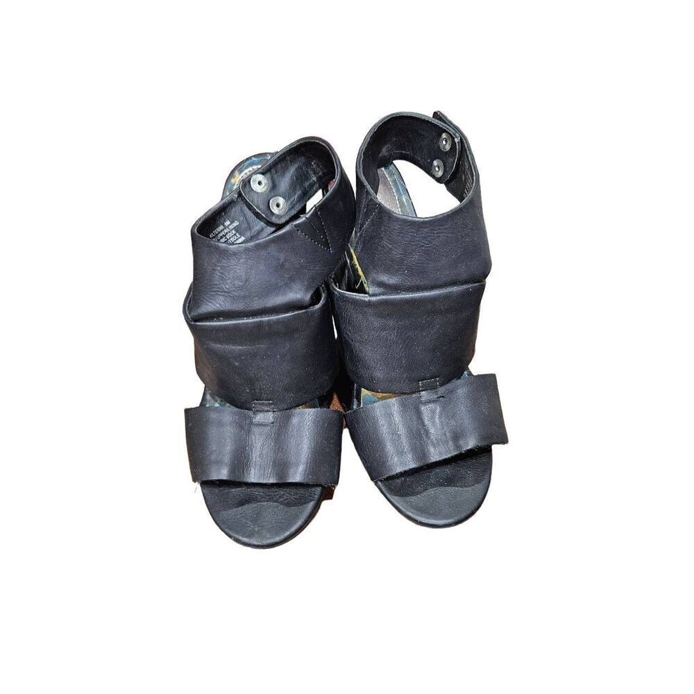 Madden Girl Black Wedge Sandals - Picture 5 of 13